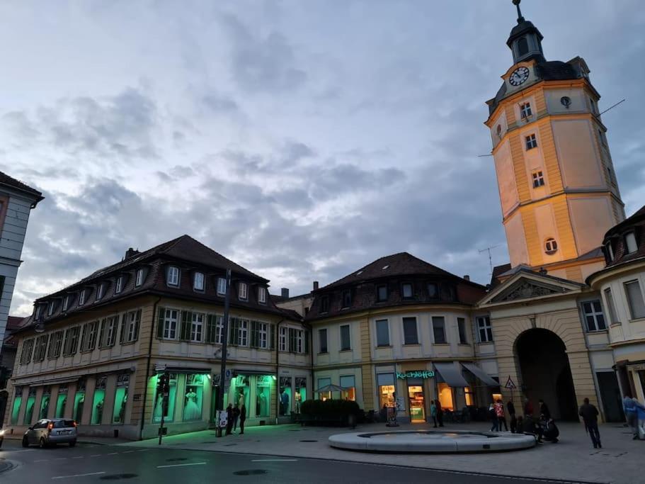 Tor Stay - Charmante 2 Zimmer Apartment Ansbach Eksteriør billede